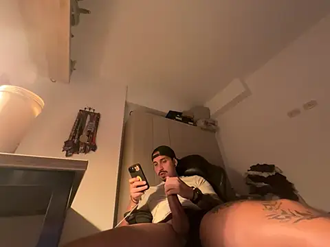 Luchonaked online show from April 2026 05:21:01 AM