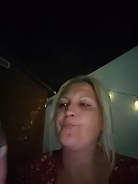 Divineblond online show from July 2026 07:39:01 PM