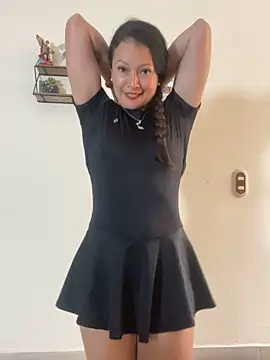 SamiiContreras  online show from June 2026 06:19:02 PM