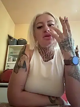 wowblue83 online show from April 2026 09:23:01 AM