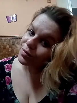 Maryquenn online show from April 2026 09:08:01 PM