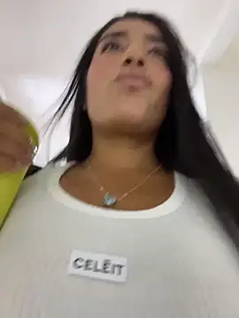 SaryJonex online show from May 2026 02:14:01 PM