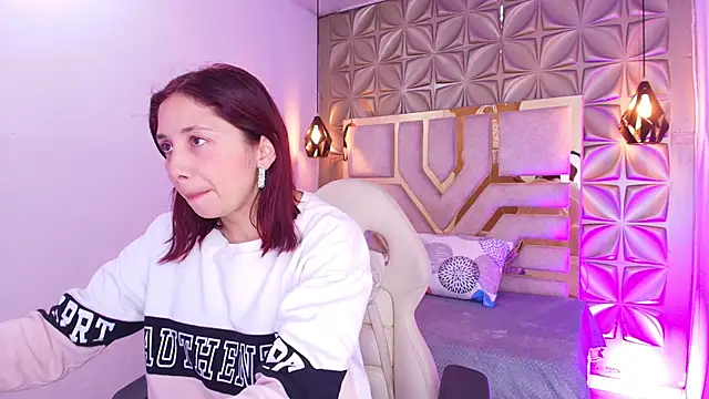 stephaniesun  online show from June 2026 12:18:01 PM