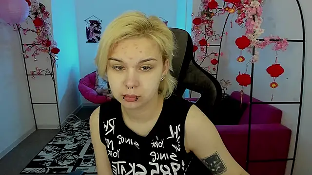 EndlessDreamm online show from May 2026 08:30:02 AM