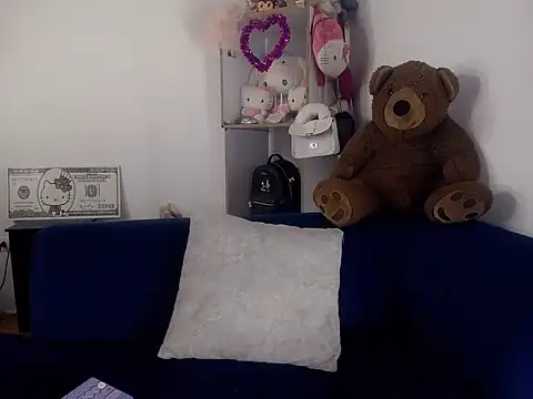 Snapshot of Emybbyx chatting on June 2026 01:47:02 AM Emybbyx online show from June 2026 01:47:02 AM