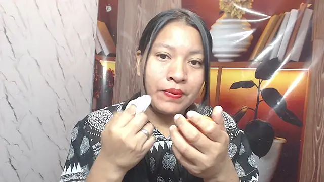 Sol vannesa online show from May 2026 11:43:02 PM
