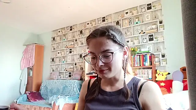 AndreaAbo online show from April 2026 07:01:01 AM