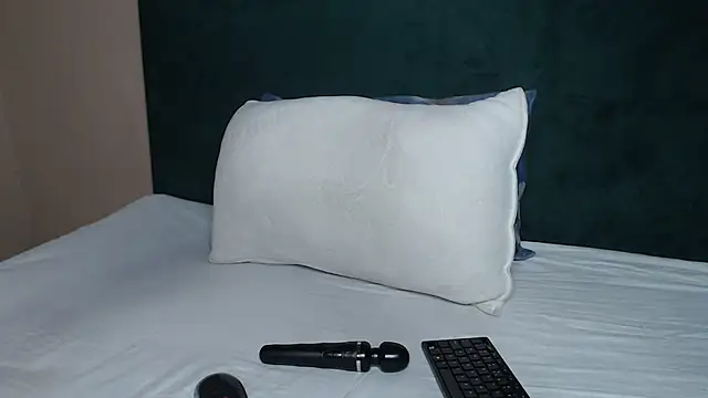 ShortyVibe27 online show from July 2026 04:54:02 AM