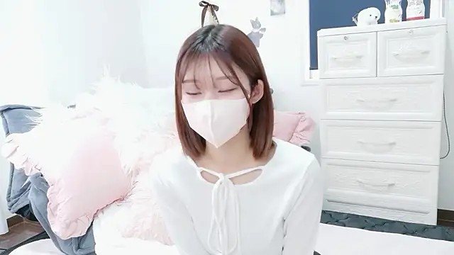 Neko o33 online show from May 2026 04:19:01 AM