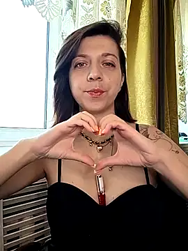 HeyyLuna online show from May 2026 06:10:01 AM