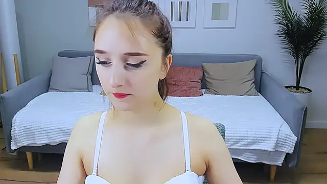 JulietteMonli online show from May 2026 12:34:02 PM