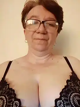 KetQueen101 online show from May 2026 07:25:02 AM