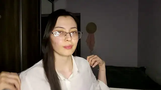 AshleyTropiano online show from June 2026 03:58:02 PM