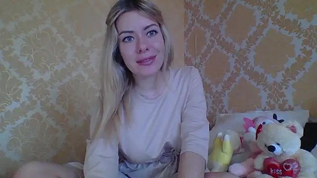 Softy Aura  online show from June 2026 02:33:01 PM