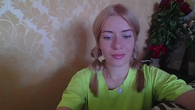 Softy Aura  online show from July 2026 01:15:02 PM