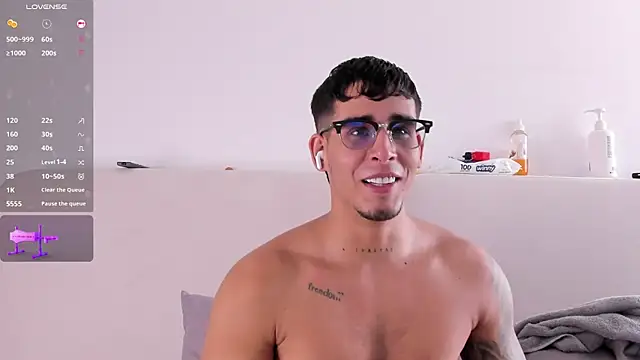 Iamcamilo   online show from April 2026 08:04:02 PM