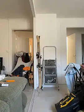 FRENCHBABY-BITCH online show from April 2026 05:37:01 PM