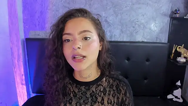 Caroline420  online show from July 2026 04:25:02 PM