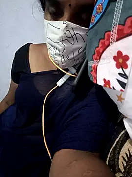 Tamil Hot HoneyBee online show from May 2026 08:58:02 PM