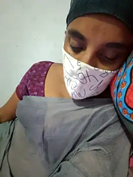 Tamil Hot HoneyBee online show from May 2026 05:53:01 PM