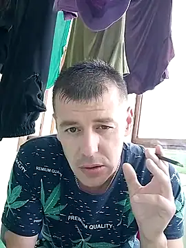 PanAlessio69 online show from May 2026 10:13:01 AM