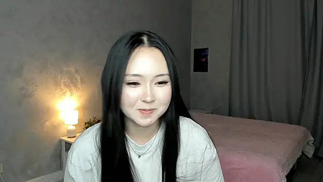 TeshaHeinsohn online show from April 2026 01:41:02 PM