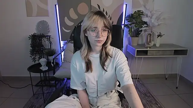 NyxCalderra online show from June 2026 06:52:02 AM