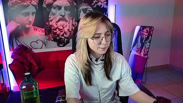 NyxCalderra online show from June 2026 01:32:02 AM