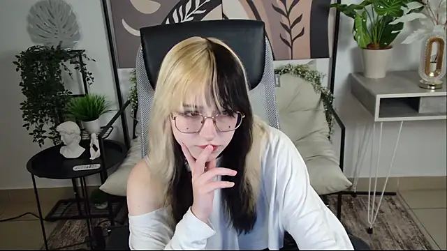 NyxCalderra online show from July 2026 10:50:02 AM
