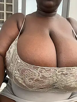 bigBaebyy online show from July 2026 04:10:01 PM