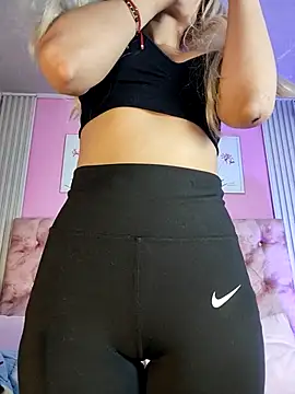 Ariana west  online show from April 2026 01:09:02 PM