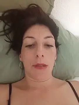 Snapshot of Valeriadolce chatting on May 2026 12:33:02 PM Valeriadolce online show from May 2026 12:33:02 PM