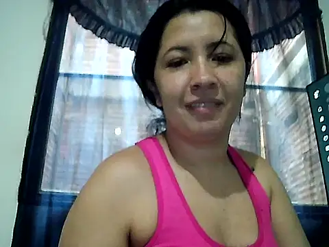 Chiquilove27 online show from June 2026 06:08:01 PM