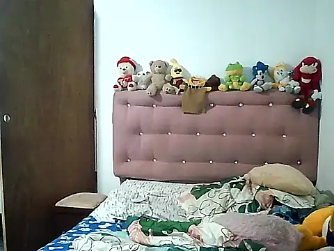 Chiquilove27 online show from July 2026 01:53:02 PM