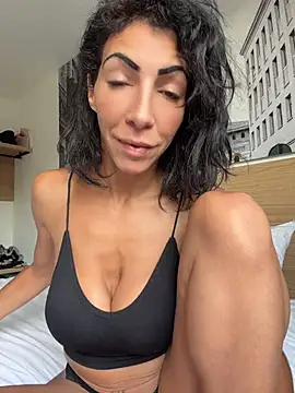 Yasmiinee online show from July 2026 06:13:01 PM