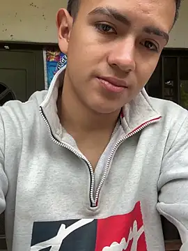 santiagoo madrid online show from April 2026 04:48:02 PM