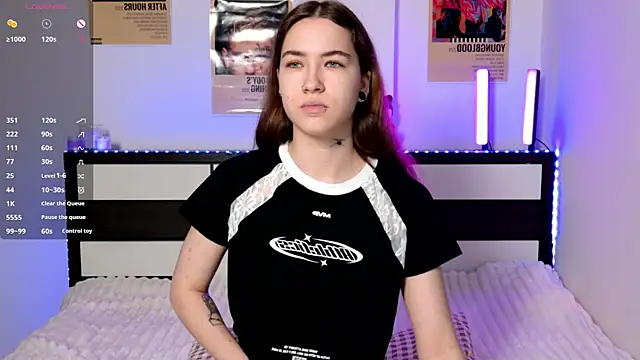 EvaAndLuna online show from June 2026 11:11:01 PM