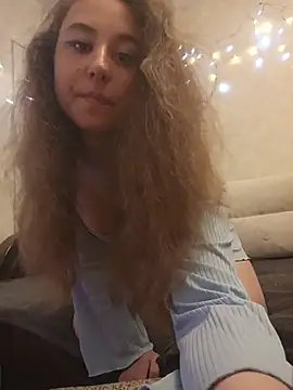 -NicoleSmith- online show from May 2026 04:24:02 PM
