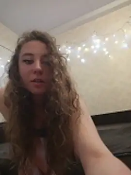 -NicoleSmith- online show from May 2026 04:22:02 PM