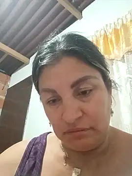 Carolina crus  online show from May 2026 03:00:01 AM