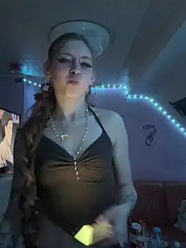 Lina-420 online show from June 2026 07:27:02 PM