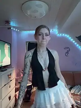 Lina-420 online show from June 2026 07:16:01 PM
