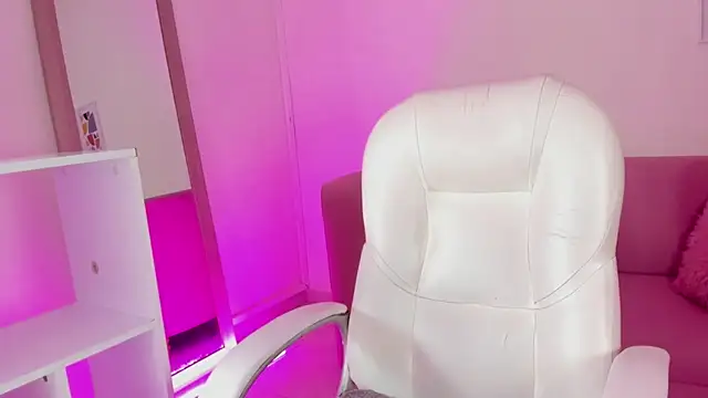 Adison Reyes online show from July 2026 12:08:02 PM