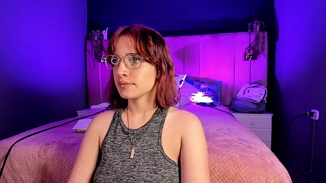 Azahara 18 online show from July 2026 11:51:01 PM