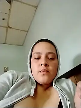 wetandtightcoochie online show from May 2026 06:46:01 PM