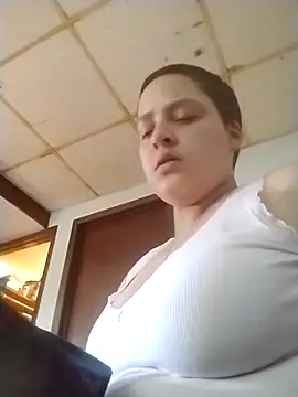 wetandtightcoochie online show from May 2026 09:42:02 PM