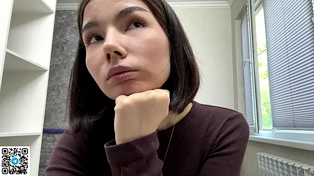 MarylnMonnier online show from May 2026 11:18:01 AM