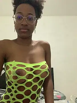 Snapshot of Julyshygirl chatting on May 2026 10:36:02 PM Julyshygirl online show from May 2026 10:36:02 PM