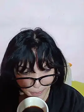 Snapshot of Sempai_Moon chatting on May 2026 06:27:01 PM Sempai Moon online show from May 2026 06:27:01 PM