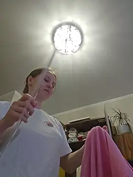 ooopsitscandy online show from June 2026 04:42:01 PM